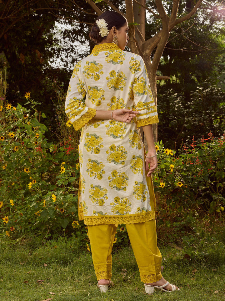 Floral Printed Cotton Blend Kurta With Pants
