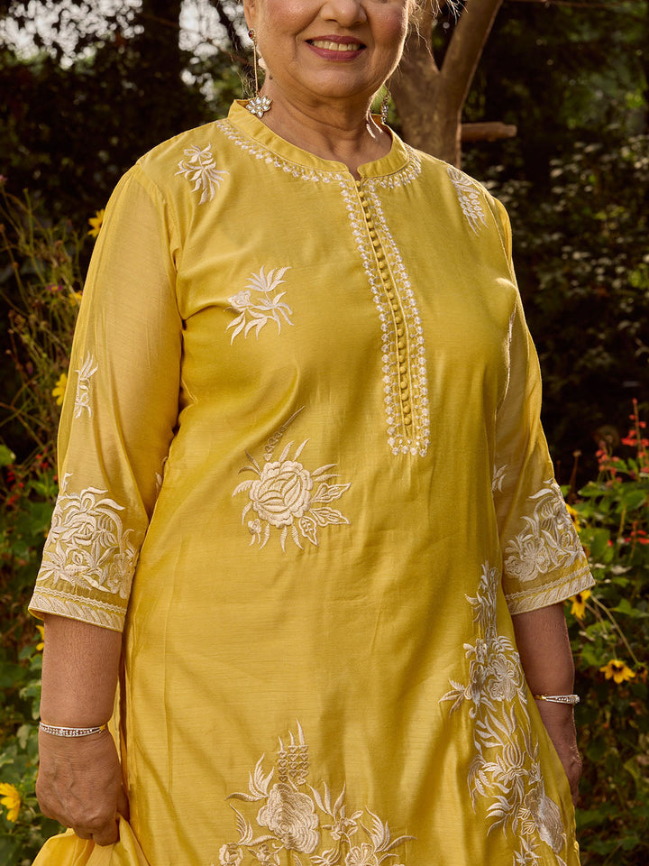 Resham Embroidered Chanderi Suit Set With Dupatta