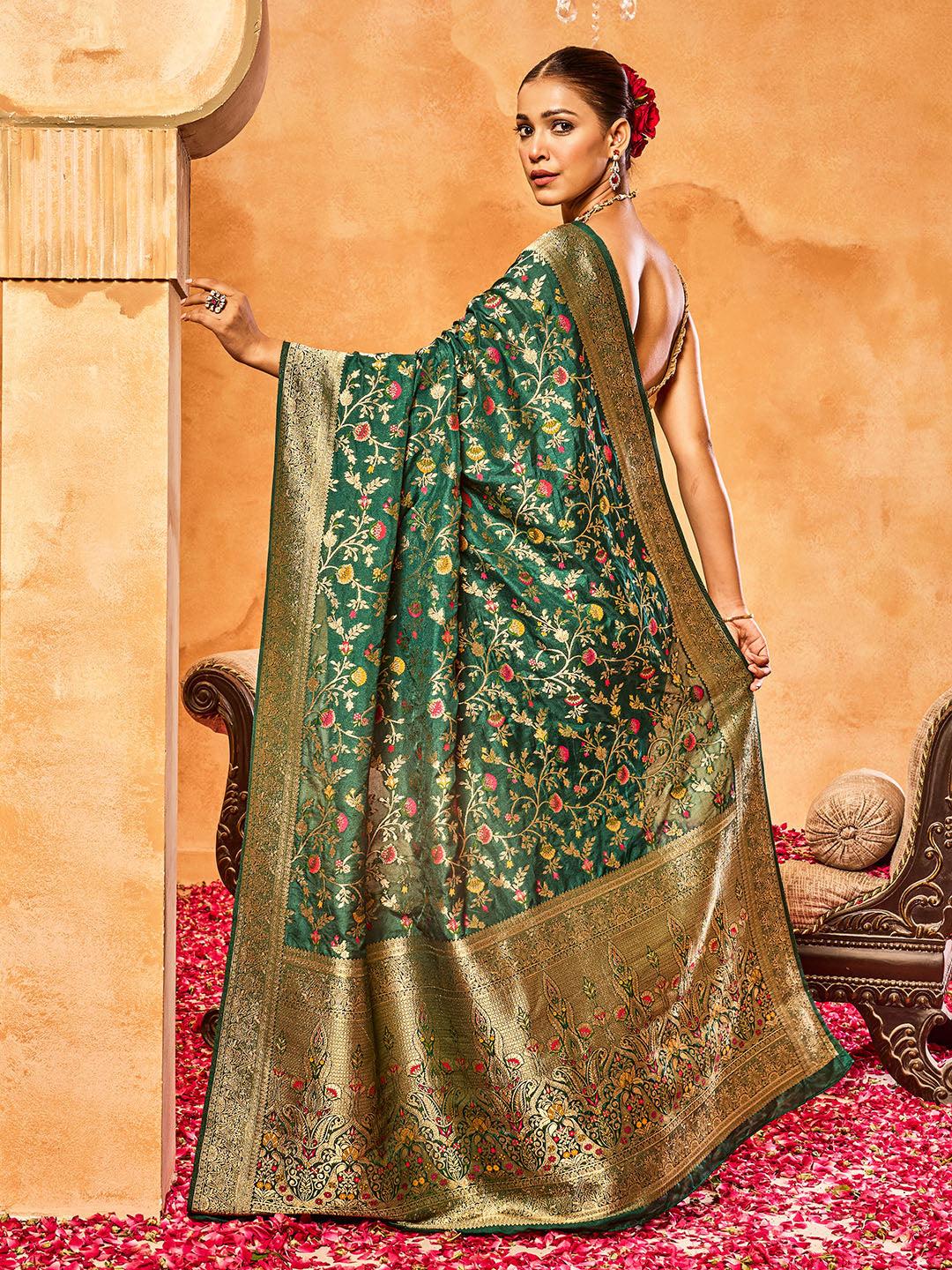 Floral Woven Zari Jaal Crepe Saree