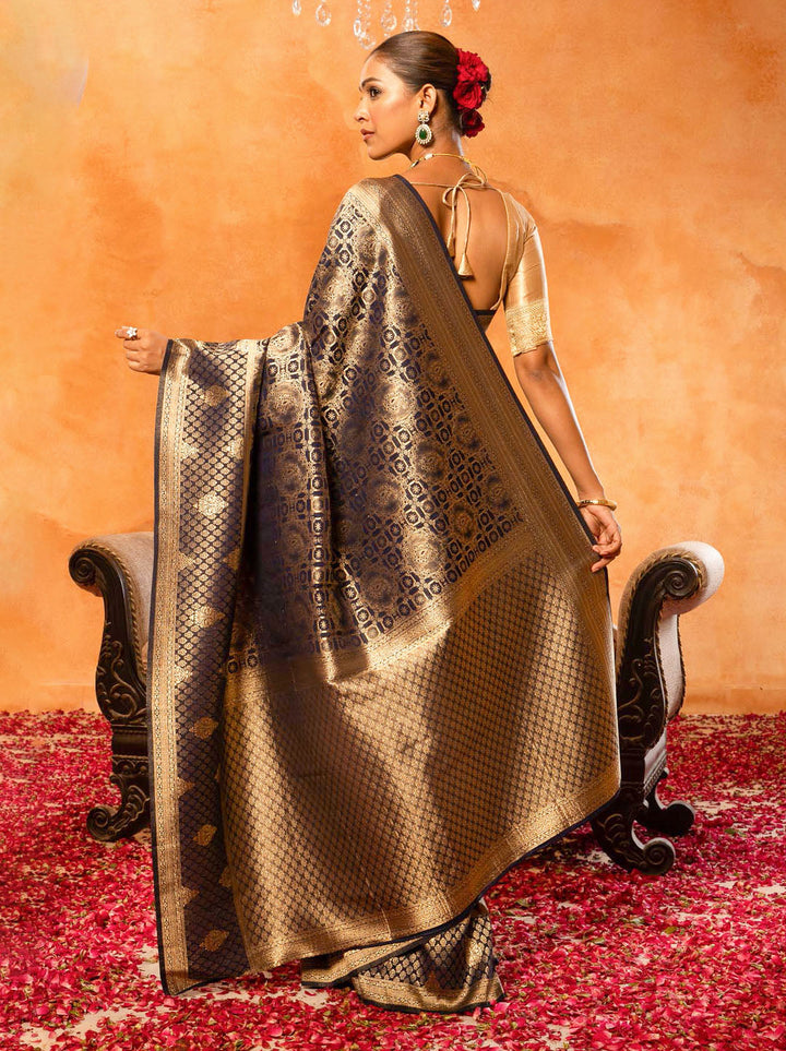Zari Jaal Woven Crepe Saree
