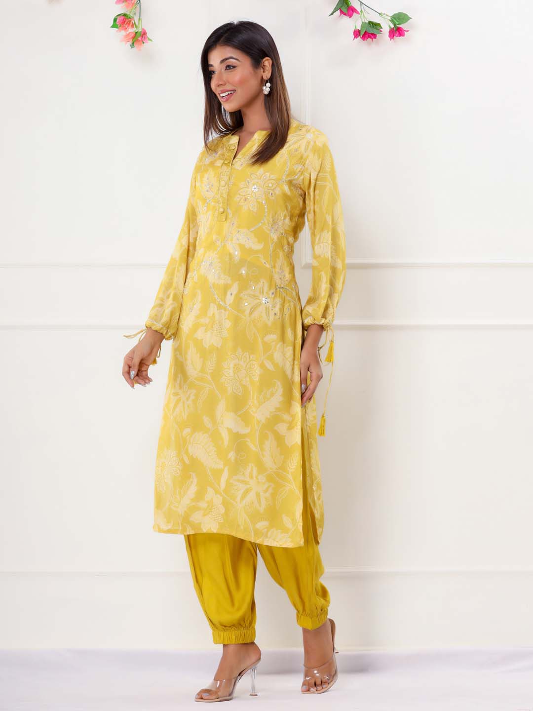 Floral Printed Muslin Kurta With Pants