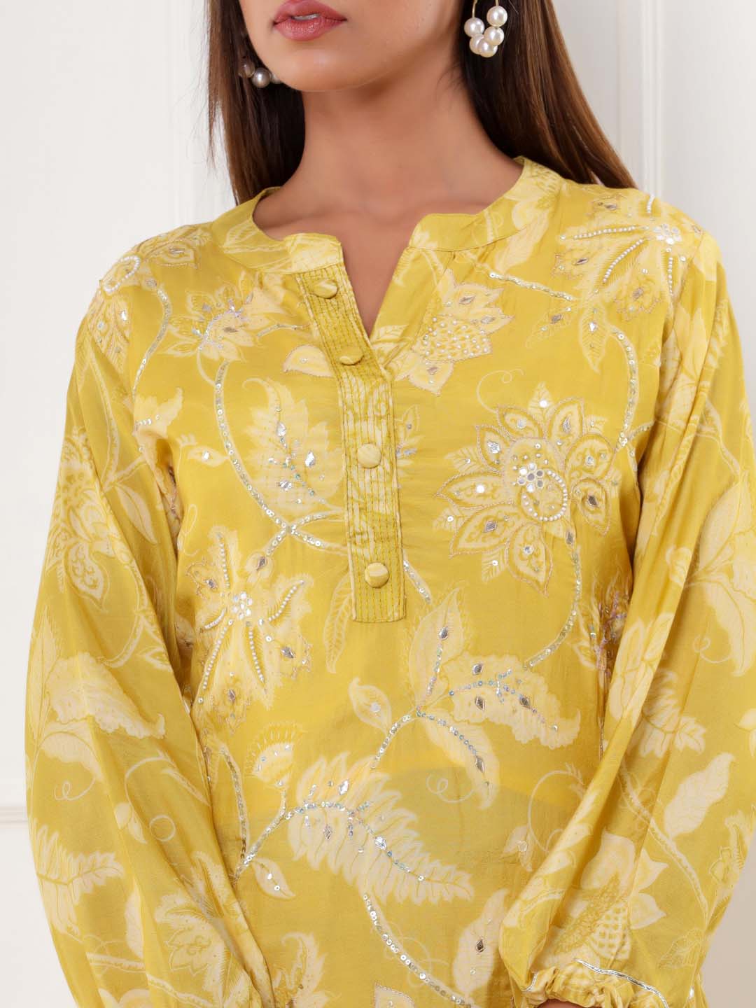 Floral Printed Muslin Kurta With Pants