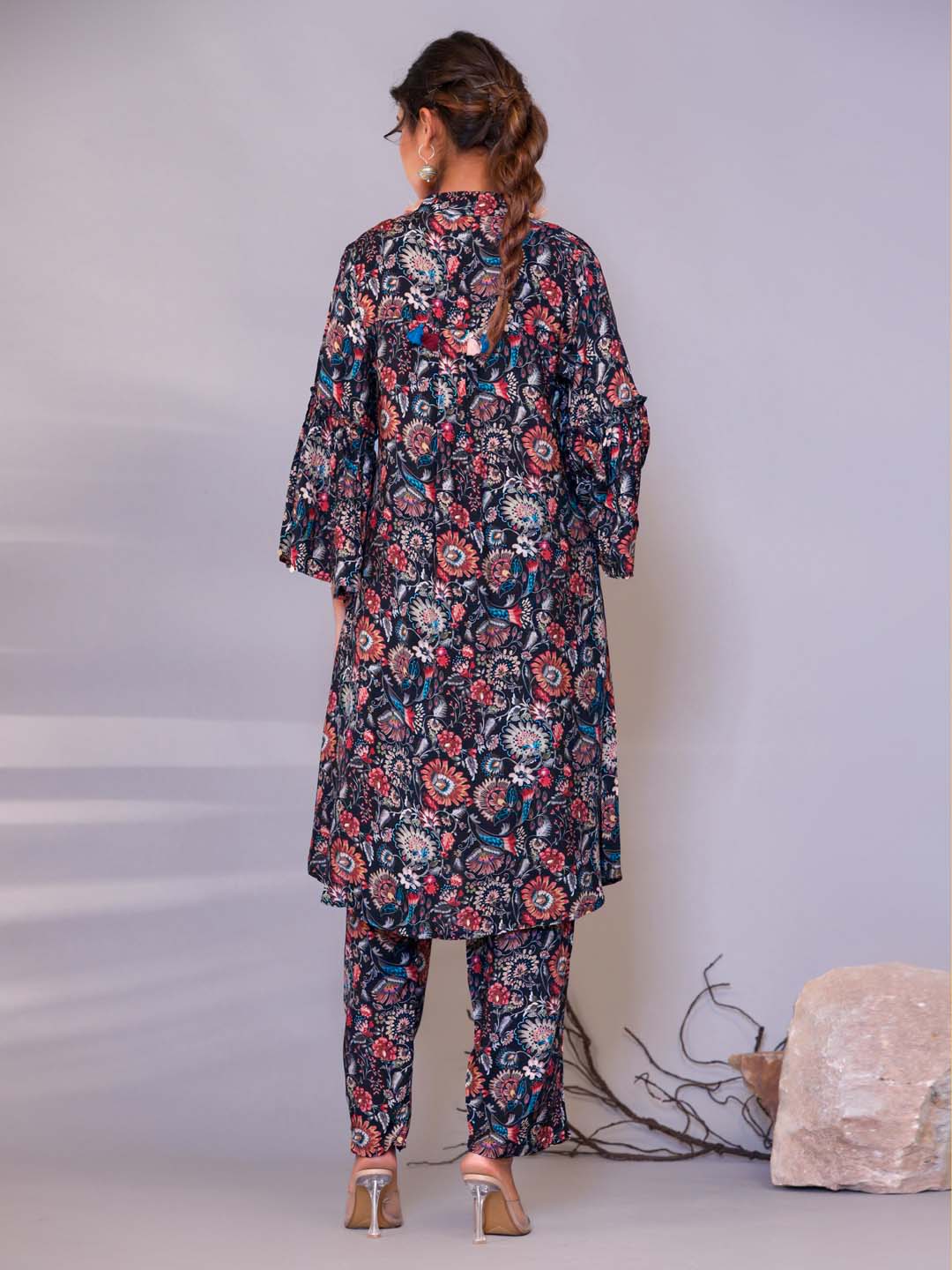 Floral Printed Muslin Kurta With Pants