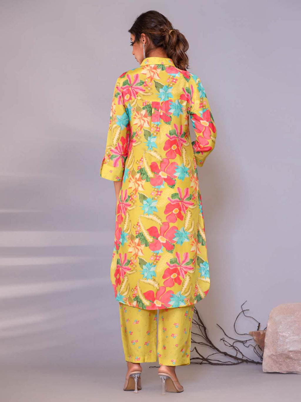 Floral Printed Muslin Kurta With Pants