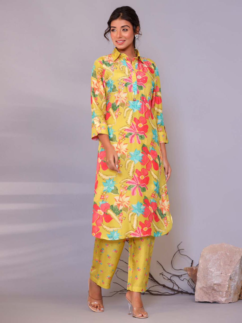 Floral Printed Muslin Kurta With Pants