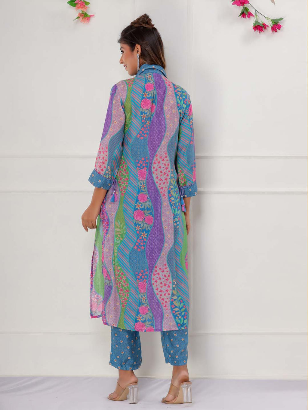 Floral Printed Muslin Kurta With Pants