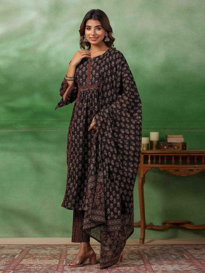 Floral Printed Kurta With Pants &amp; Dupatta