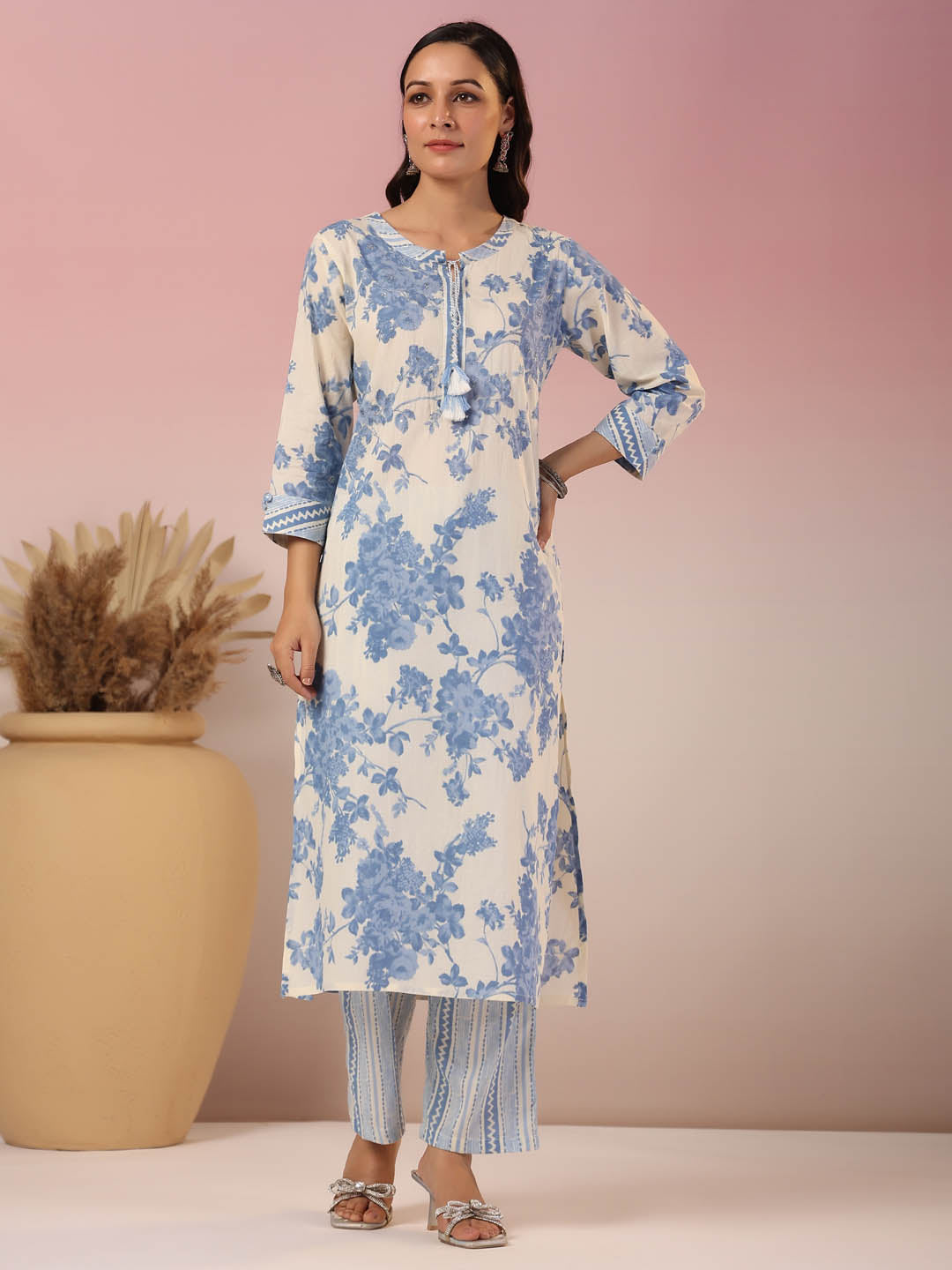 Floral Printed Cotton Kurta With Pants