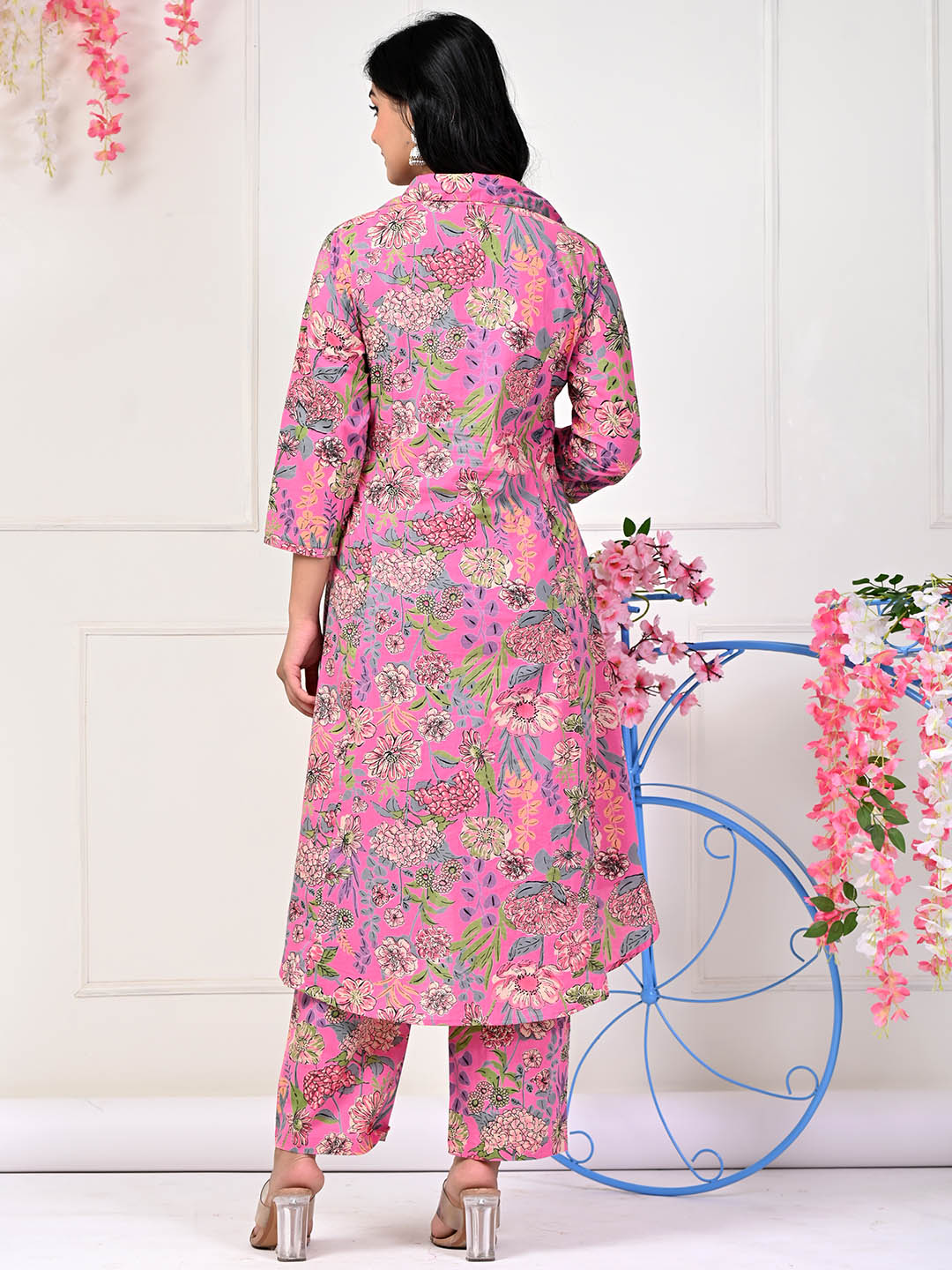 Floral Printed Cotton Kurta With Pants