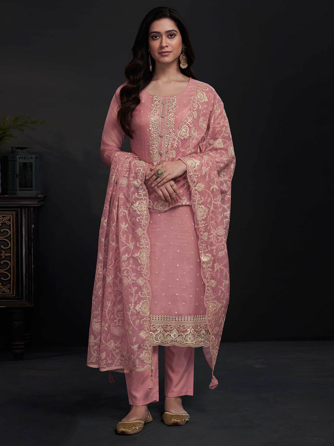 Unstitched suits