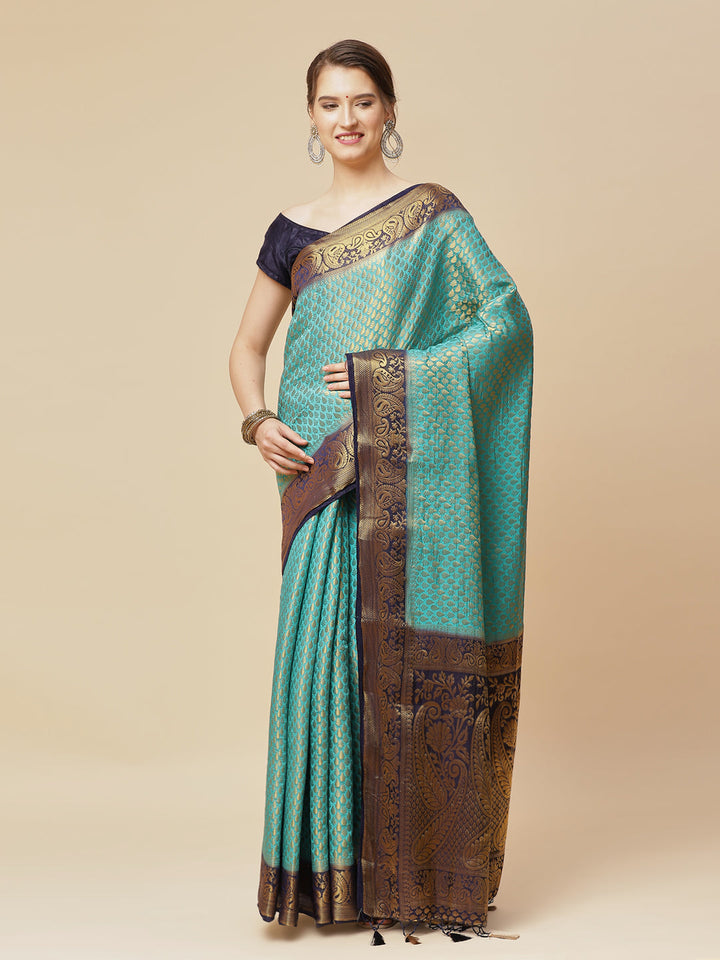 Zari Border Booti Art Handloom Woven Saree