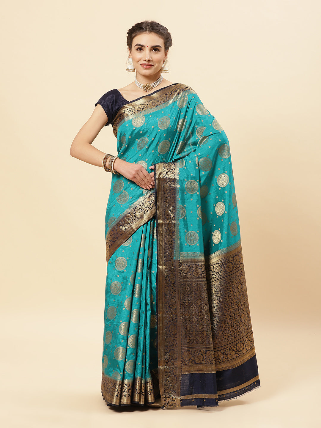 Art Handloom Saree with Zari Border Booti