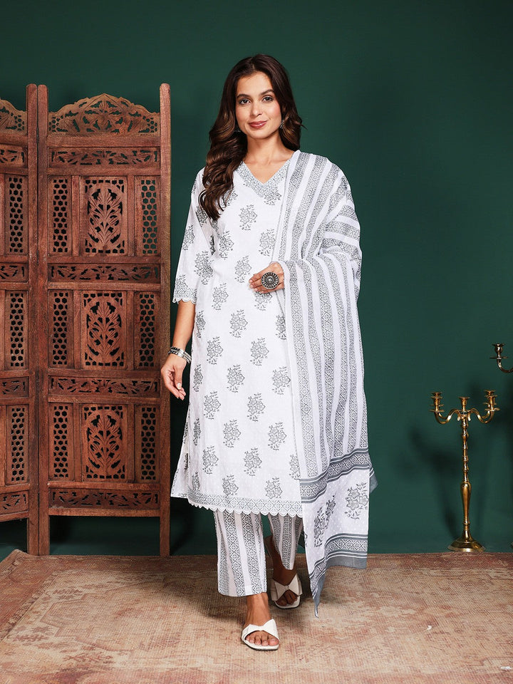 Printed Cotton Blend Kurta With Pant &amp; Dupatta
