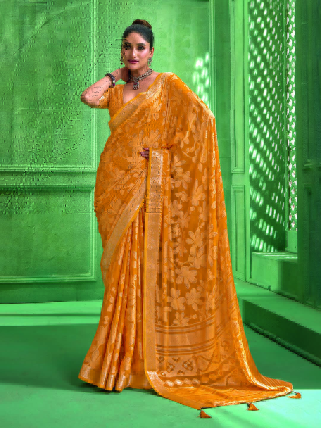 Floral Printed Georgette Saree