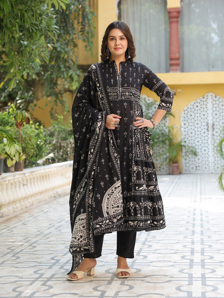 Black Cotton Blend Floral Printed Straight Suit Set