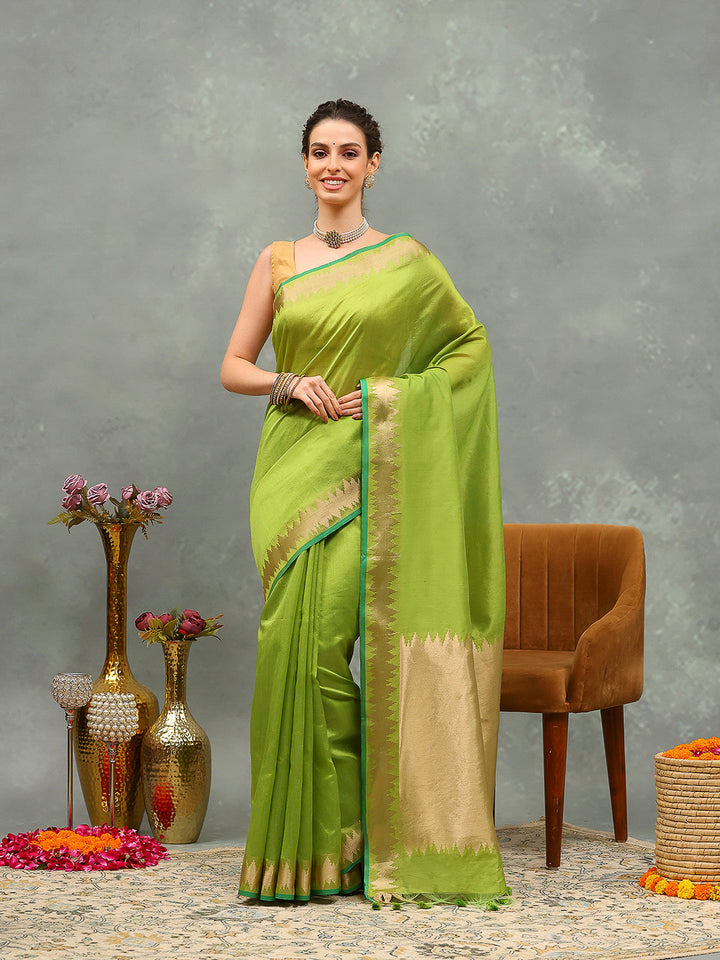 Woven Design Cotton Blend Saree