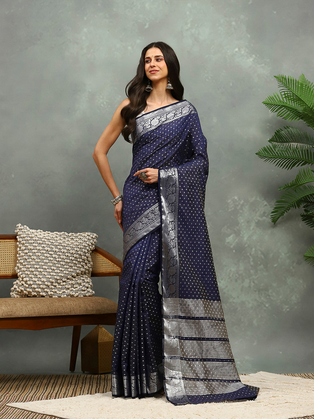 Woven Booti Art Silk Saree