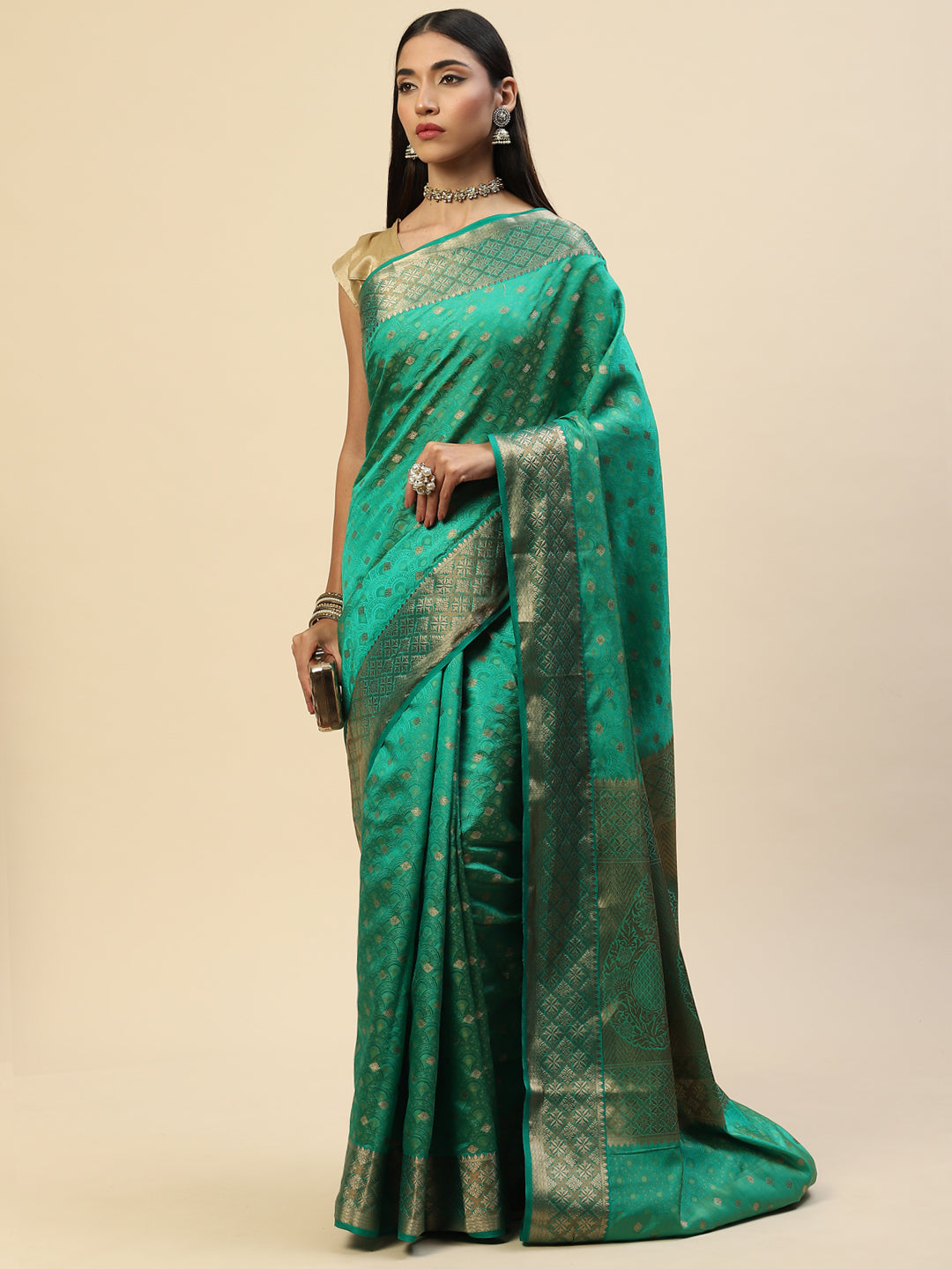 Zari Border Booti Handloom Woven Saree