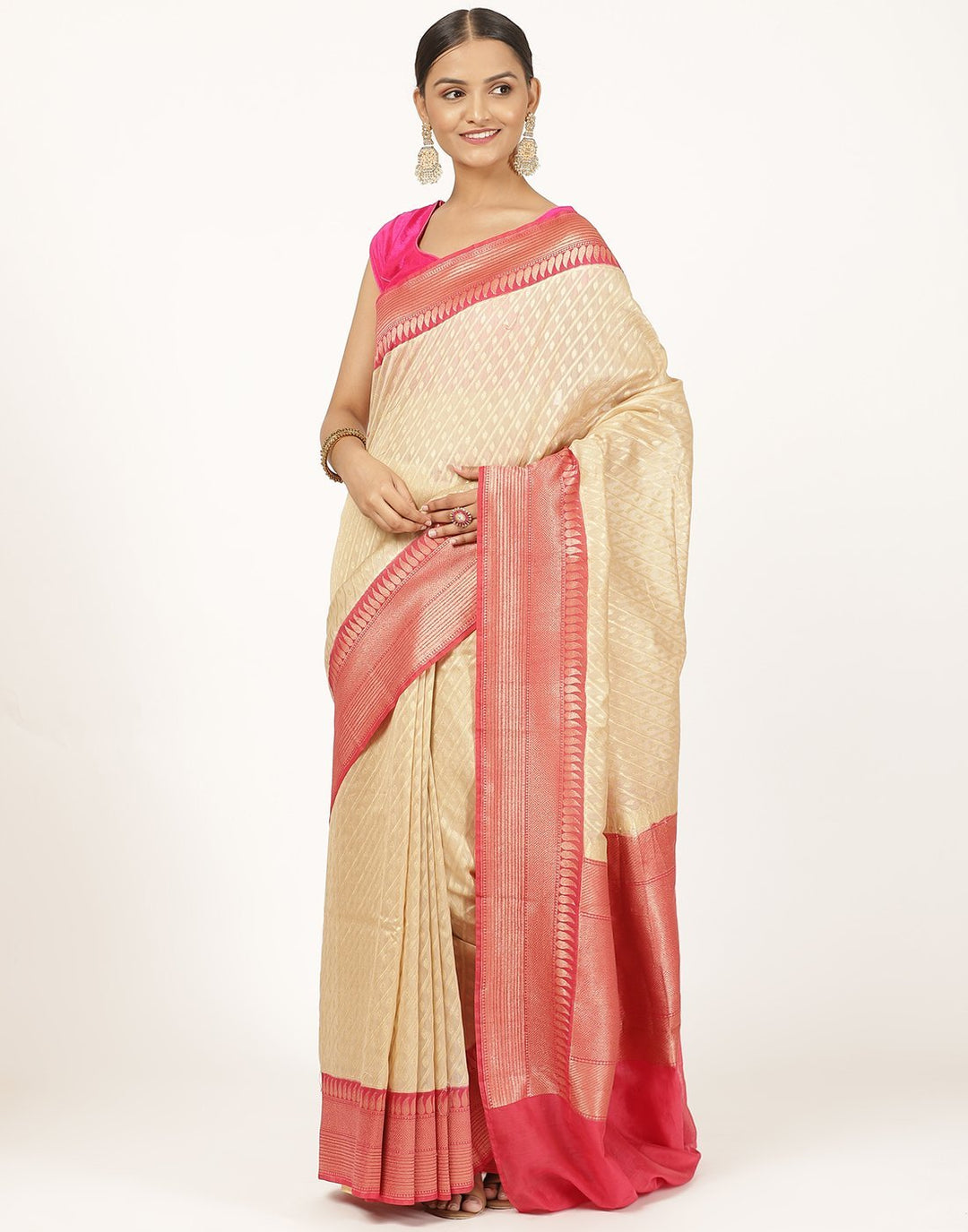 Woven Cotton saree With Zari Boder Booti