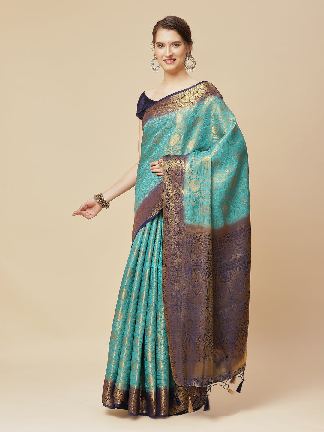 Zari Jaal Art Handloom Woven Saree