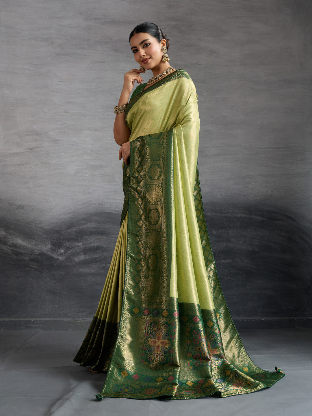 Woven Design Kanjivaram Silk Saree