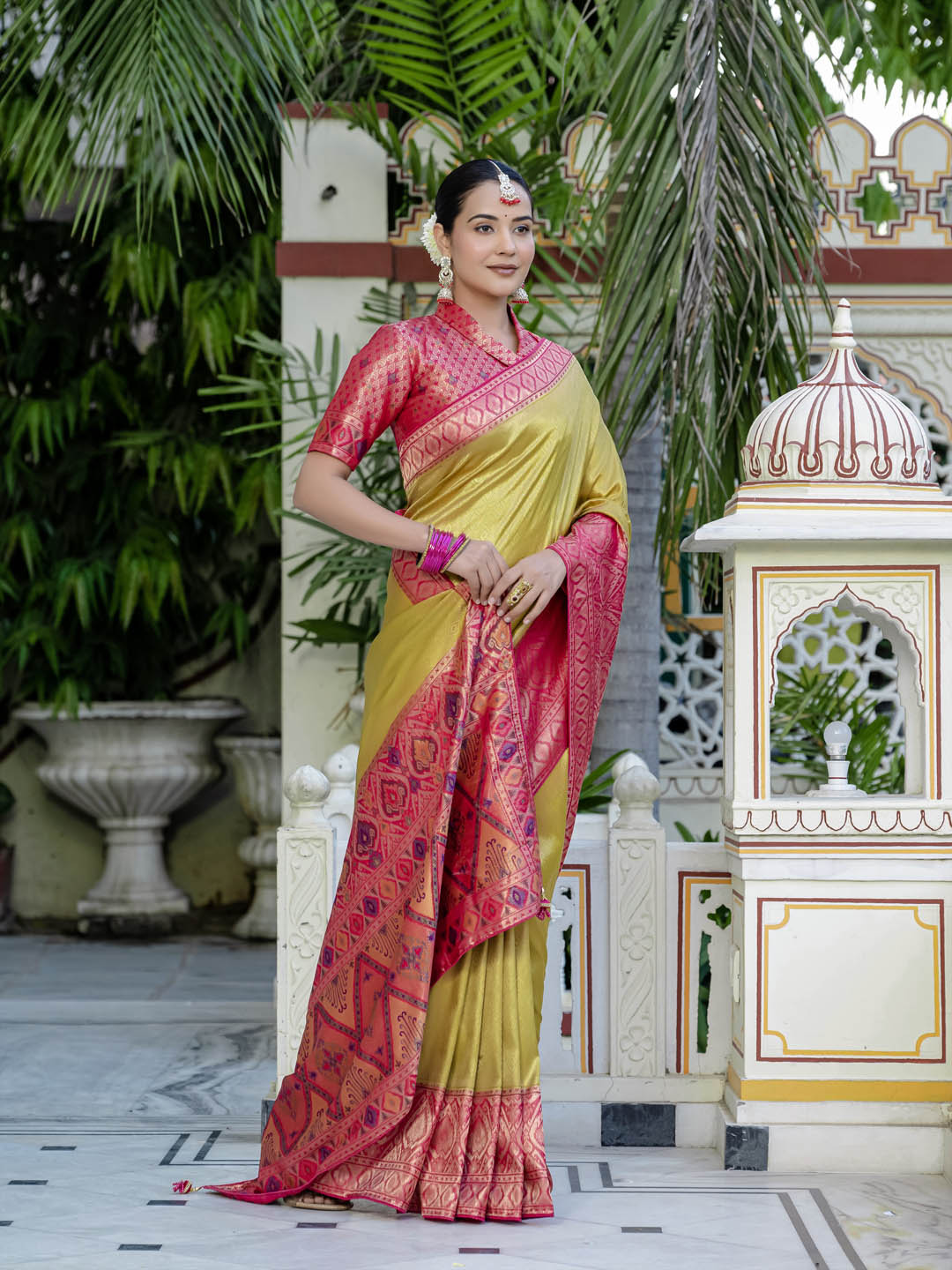 Plain Woven Border Kanjivaram Art Silk Saree