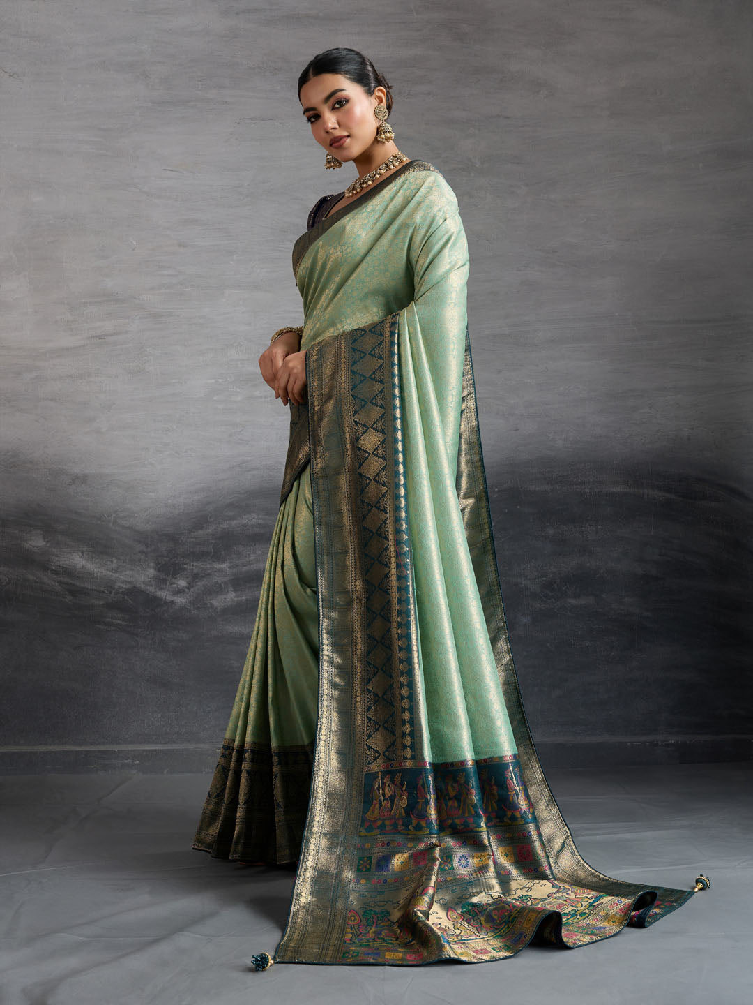 Woven Design Kanjivaram Silk Saree