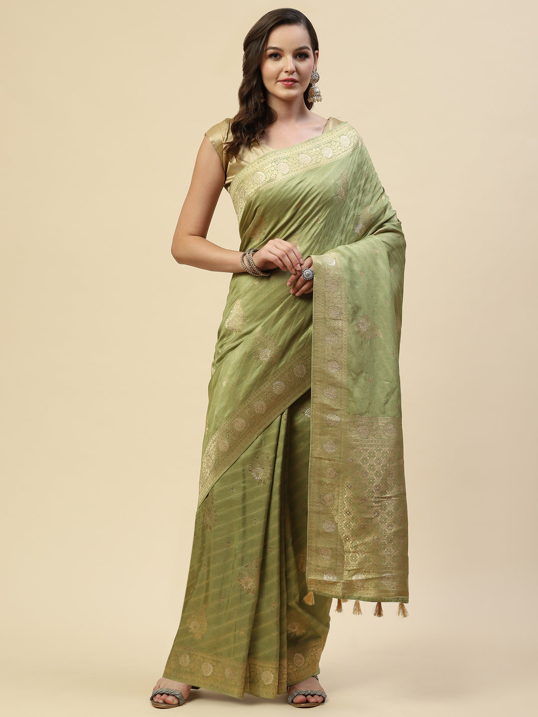 Zari Jaal Handloom Woven Saree
