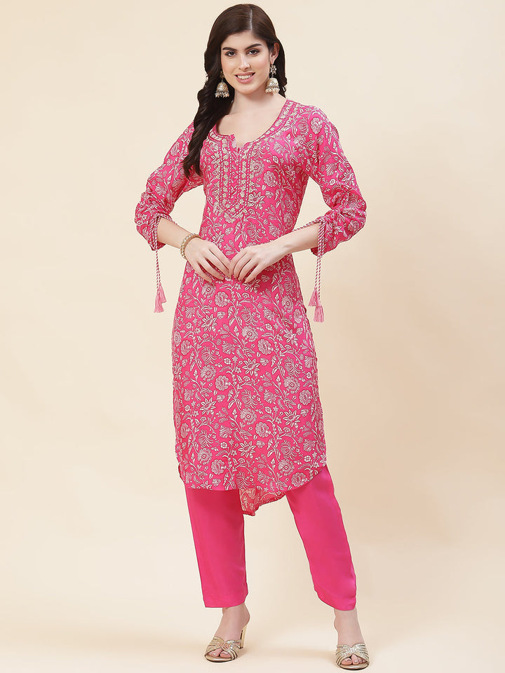 Floral Printed Muslin Kurta With Pants
