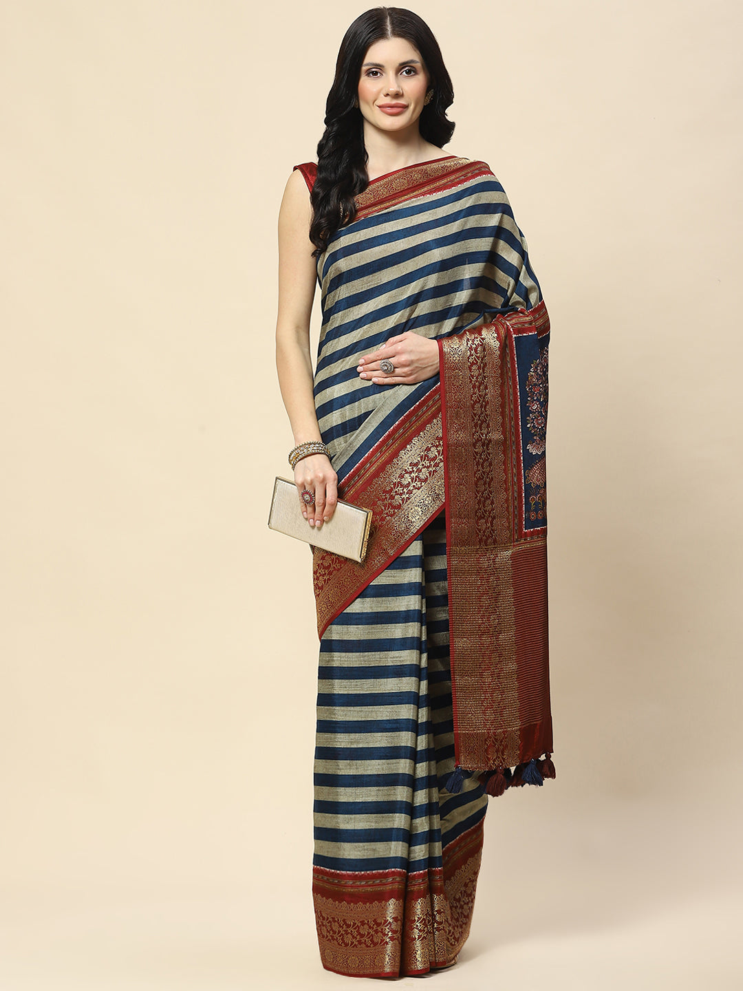 Zari Border Abstract Print Handloom Saree