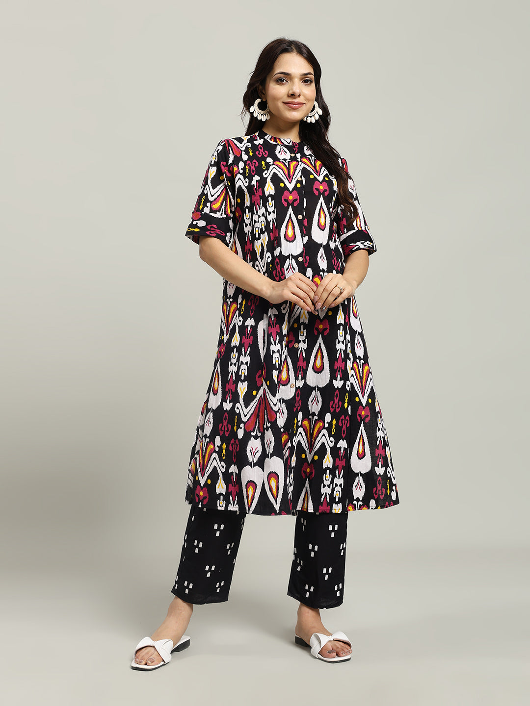 Printed Cotton Blend Kurta With Pants