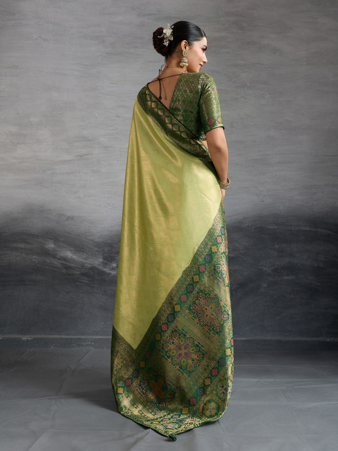 Woven Design Kanjivaram Silk Saree