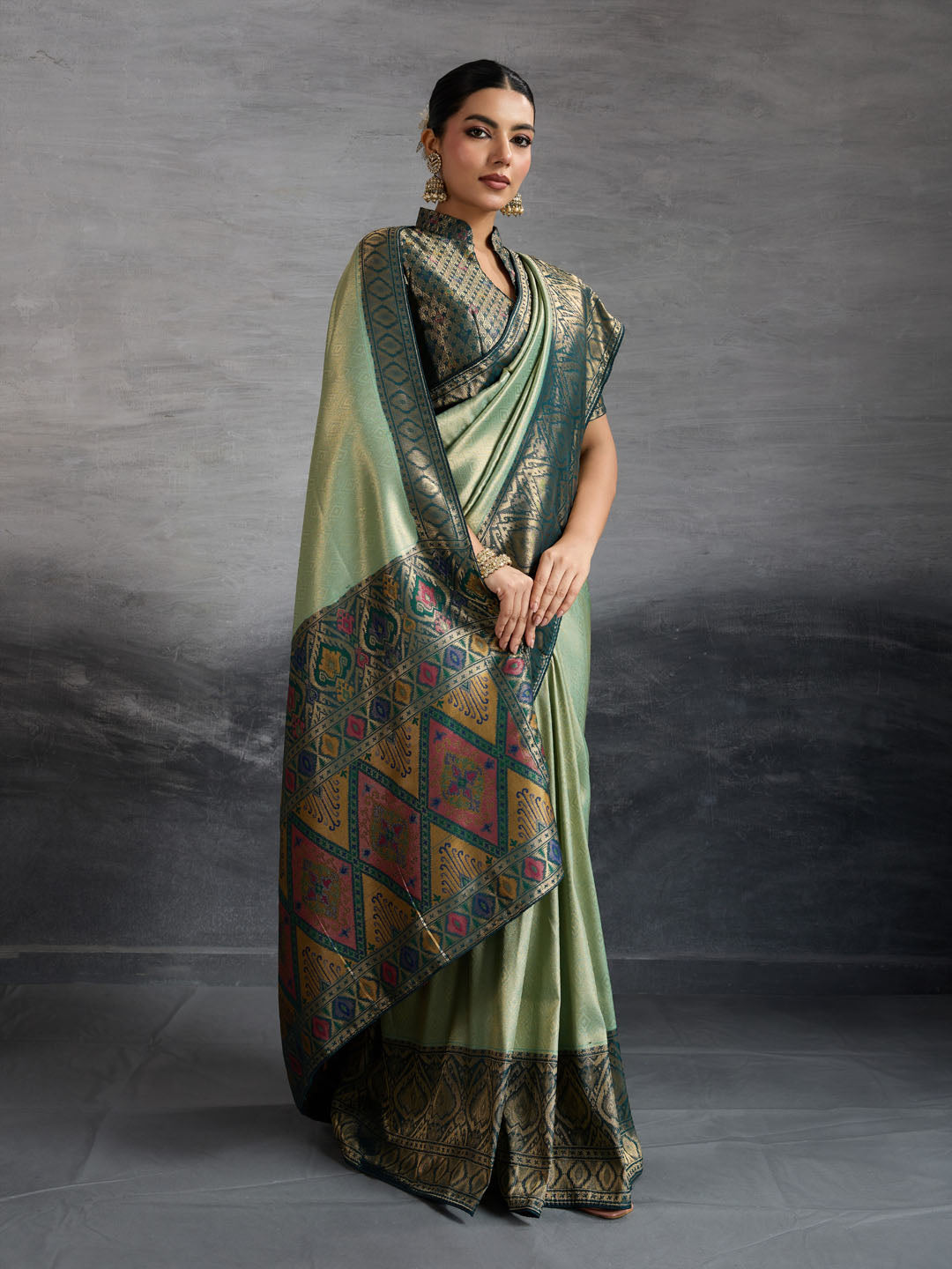 Woven Design Kanjivaram Silk Saree