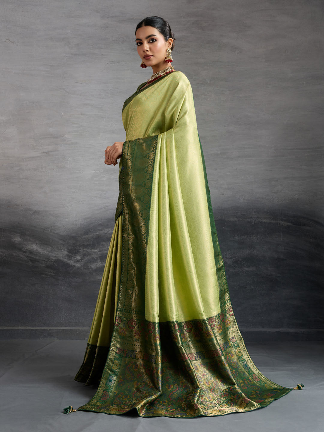 Woven Design Kanjivaram Silk Saree