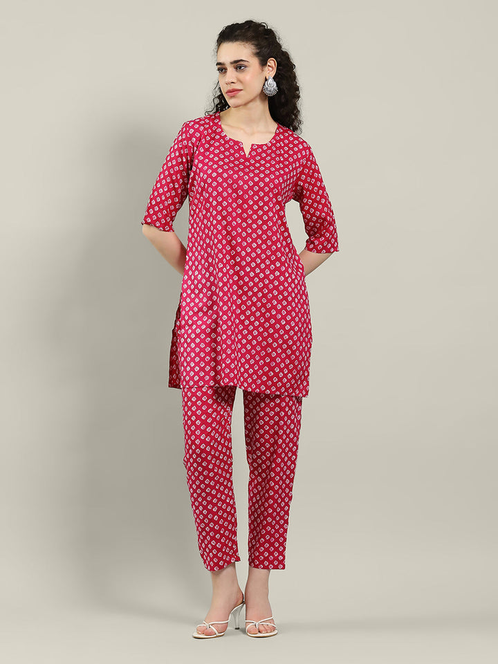 Printed Cotton Blend Kurta &amp; Pants