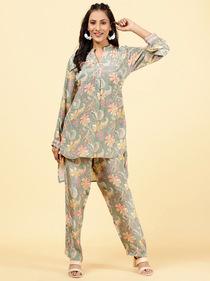 Printed Crepe Kurta With Pants