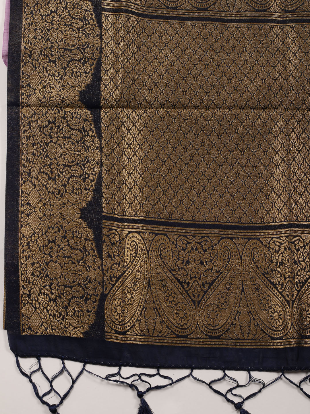 Zari Border Booti Handloom Woven Saree
