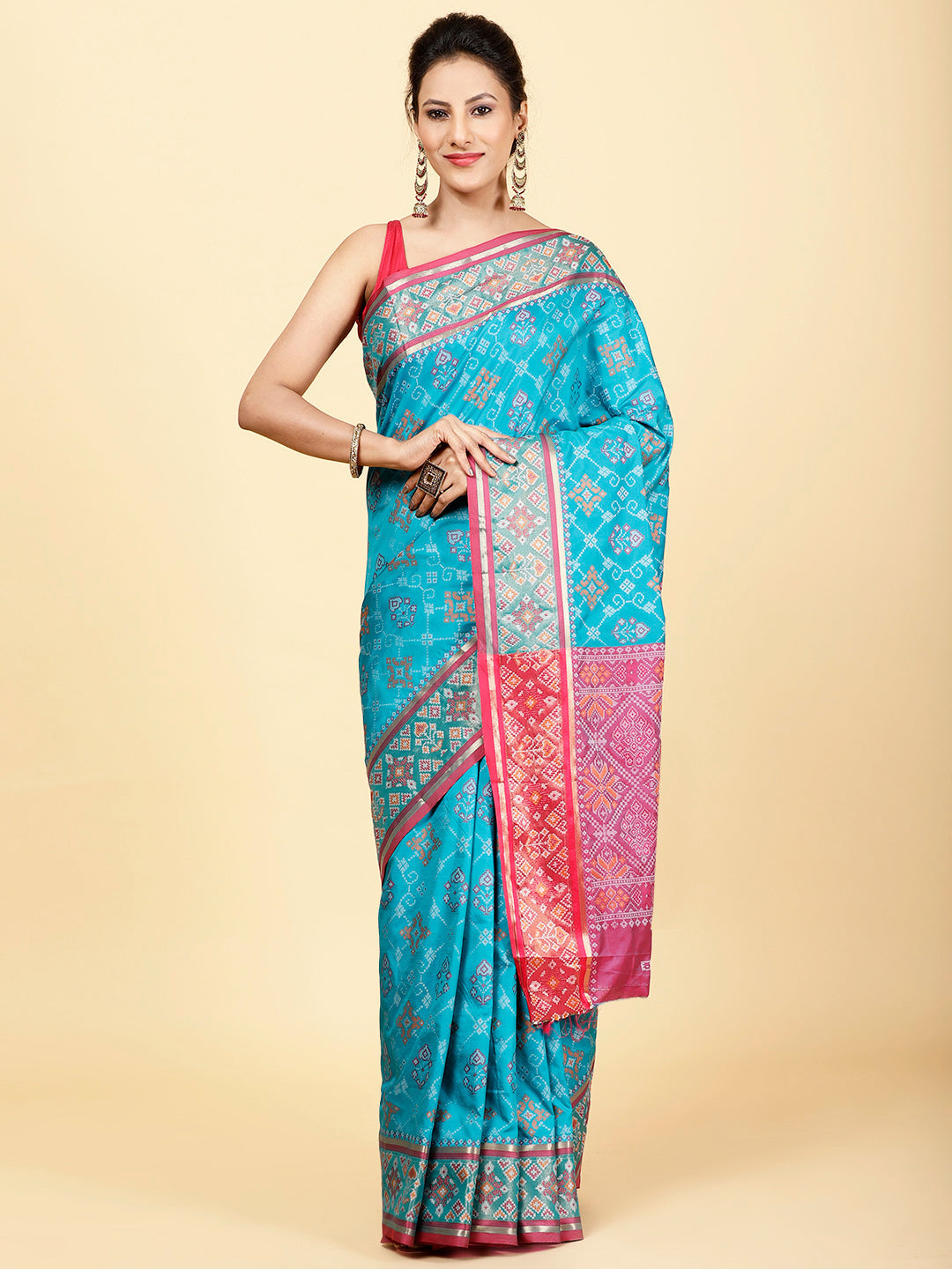 Zari Jaal Handloom Woven Saree