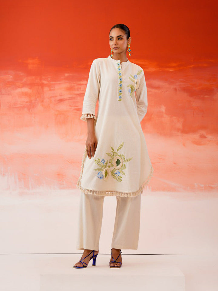 Cream Cotton Blend Printed Straight Kurta With Pant