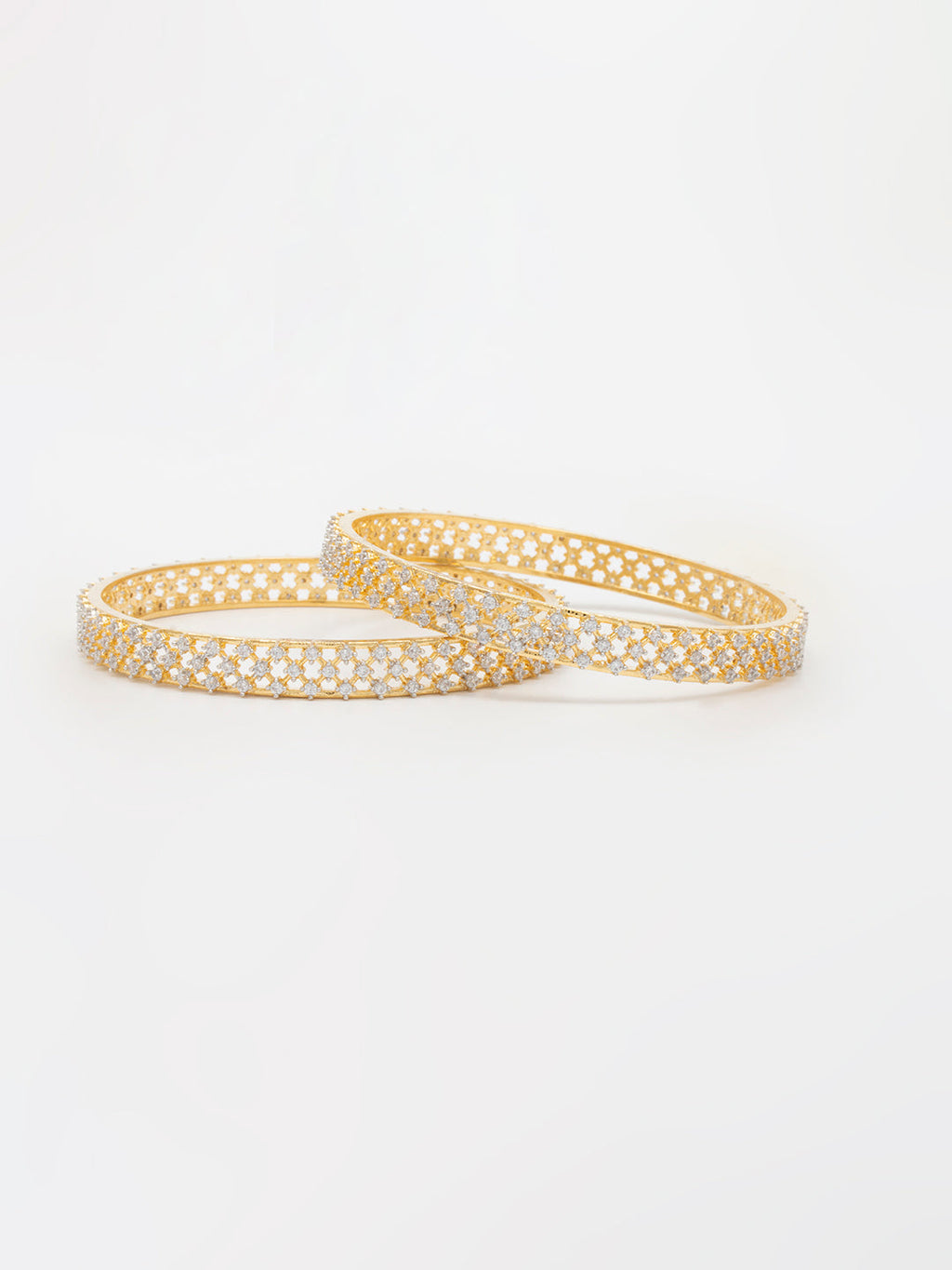 BANGLE (JEWELRY)