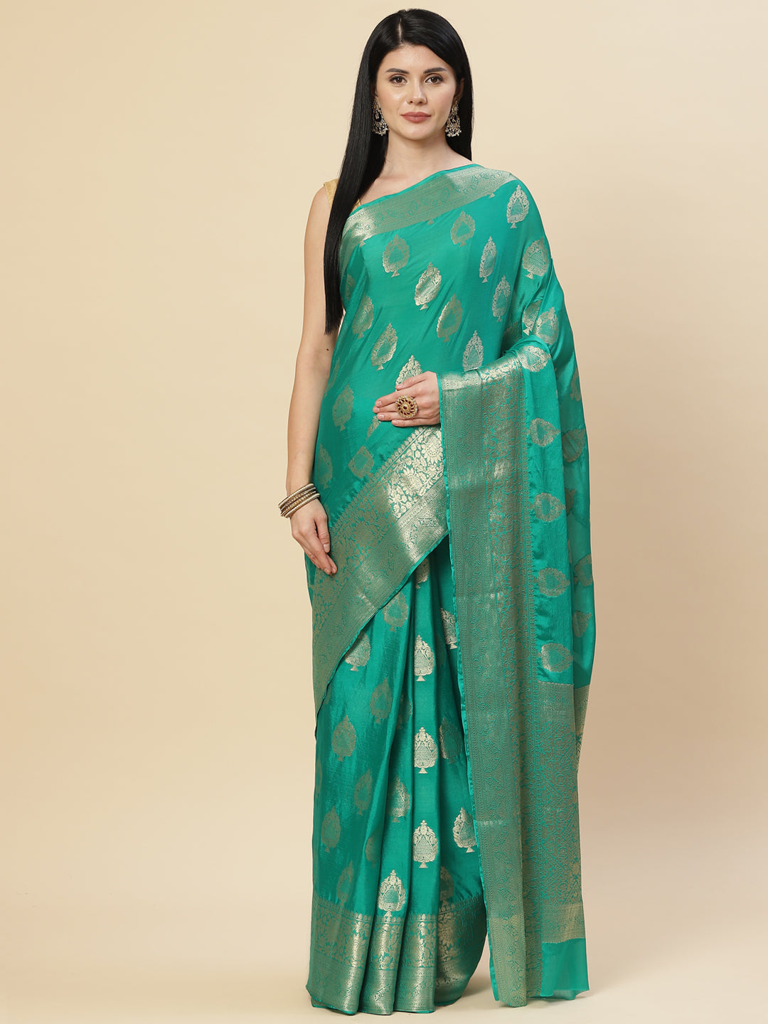 Zari Booti Crepe Plain Saree