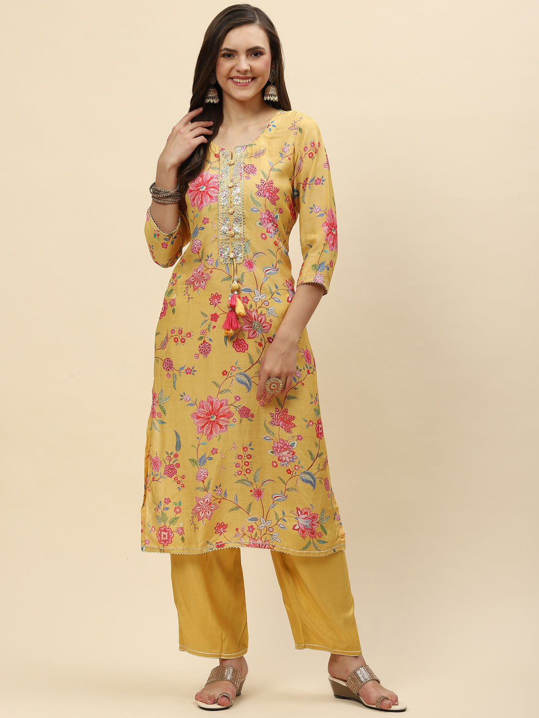 Neck Patti &amp; Floral Printed Muslin Kurta With Pants