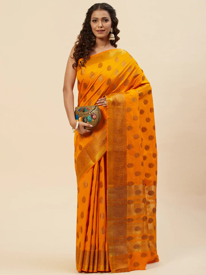 Zari Border Booti Handloom Woven Saree
