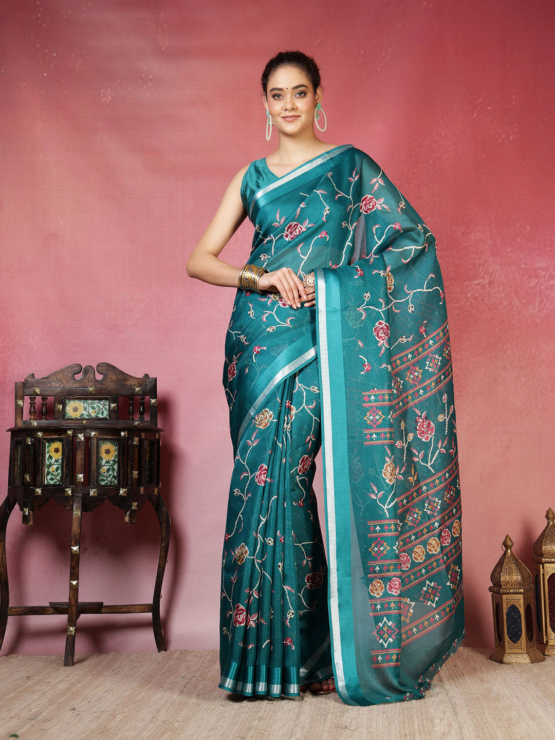 Floral Printed Cotton Blend Saree