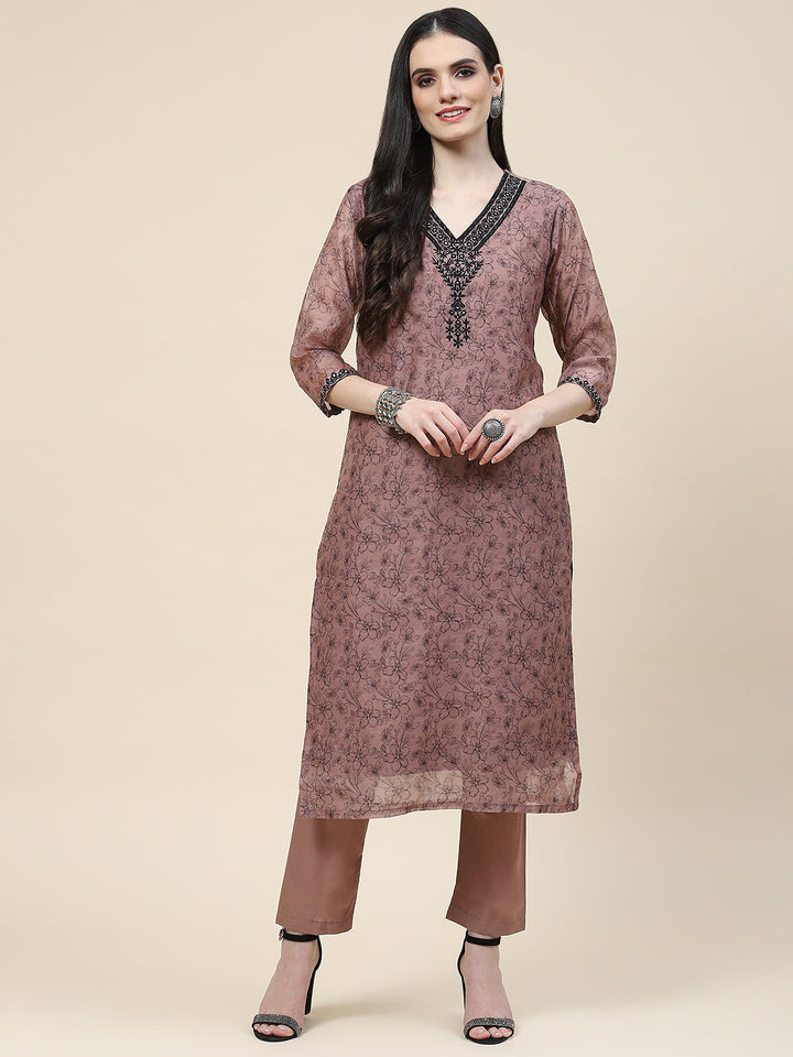 Printed &amp; Neck Embroidered Chanderi Kurta With Pants