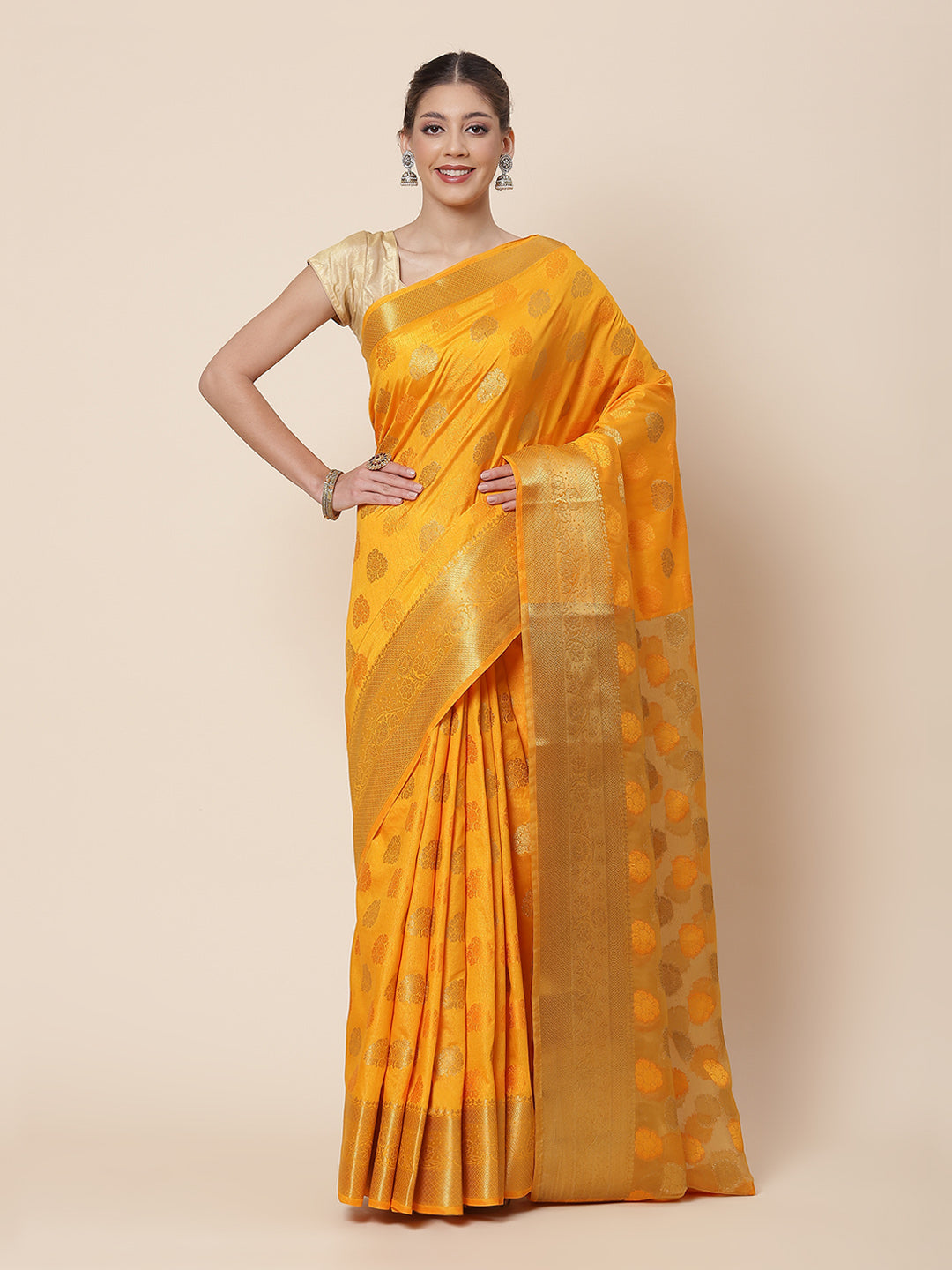 Zari Border Booti Art HAndloom Woven Saree