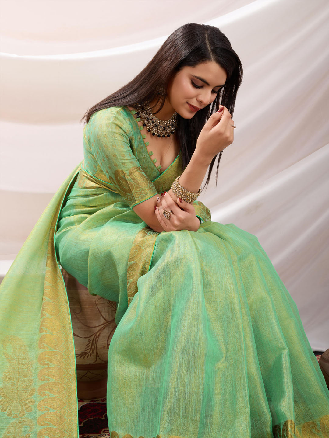 Woven Design Cotton Linen Saree