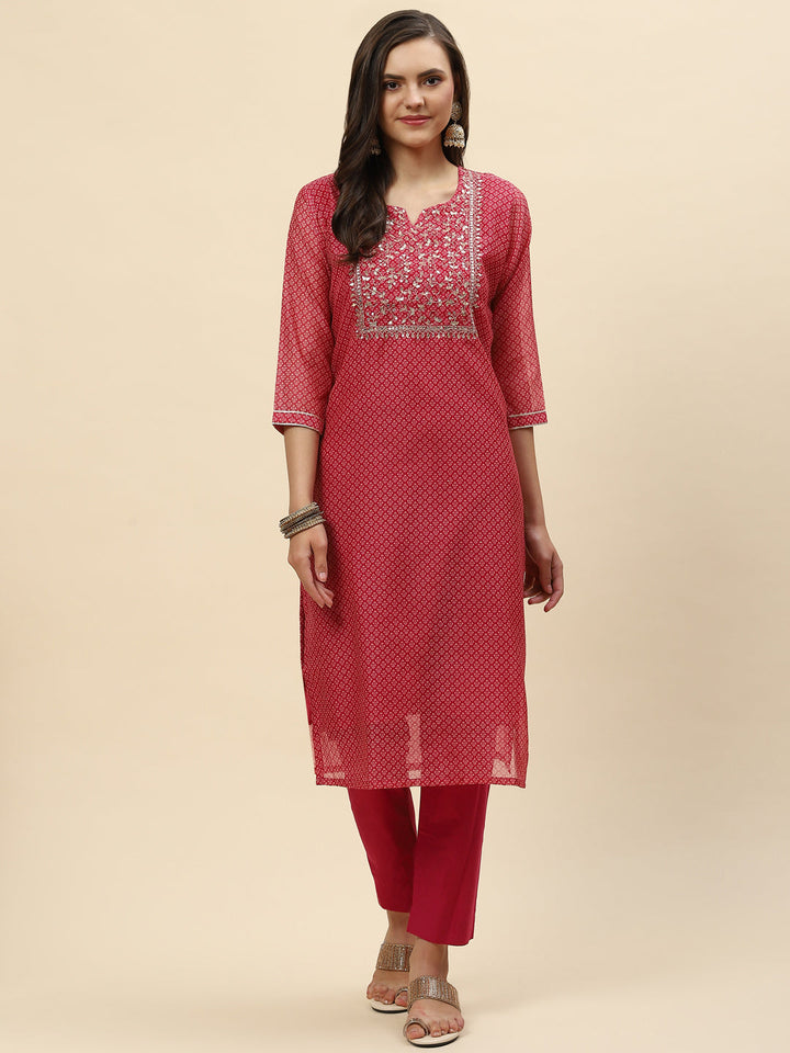 Neck Embroidered &amp; Floral Printed Chanderi Kurta With Pants