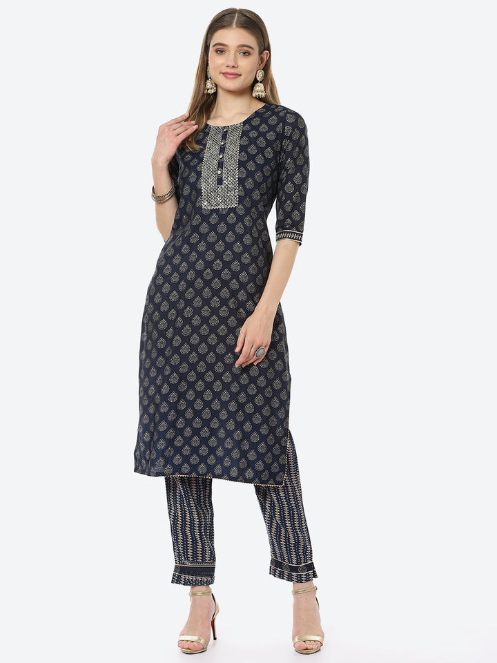 Zari Neck Embroidered Printed Cotton Kurta With Pant