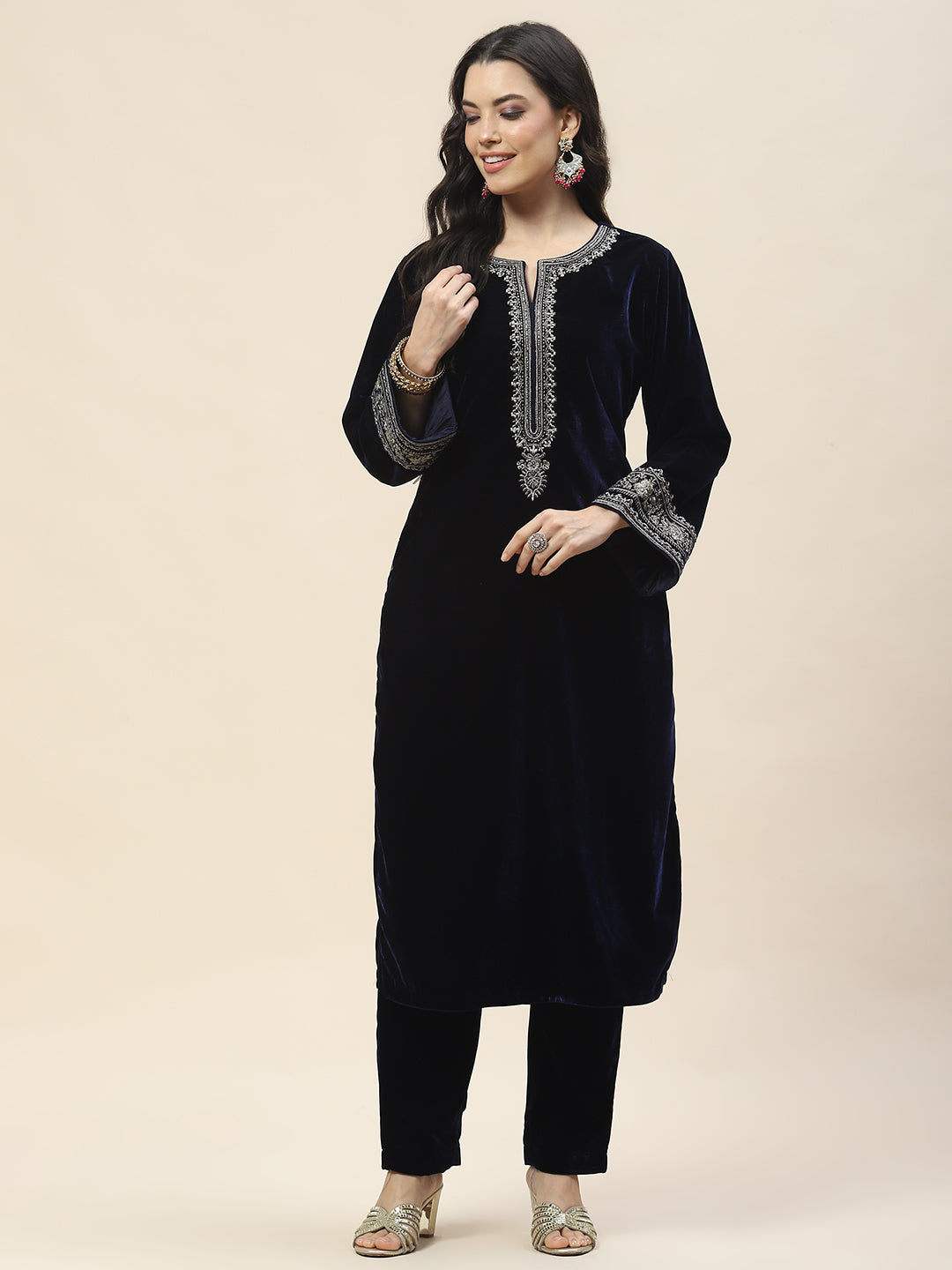 Neck Embroidered Velvet Kurta With Pants